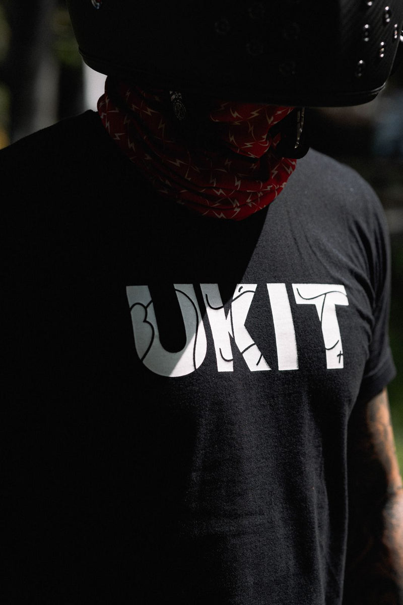 Ukit Bold Tee Black